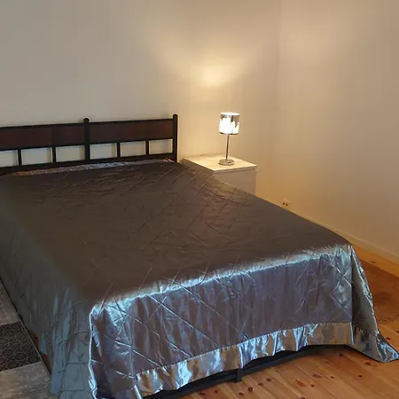 48m2